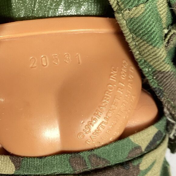 21st Century Toys Soldier Action Figure Military Doll 1996 12" - Picture 11 of 11